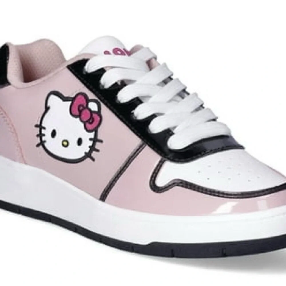 NWT Sanrio Hello Kitty sneakers athletic shoes 8